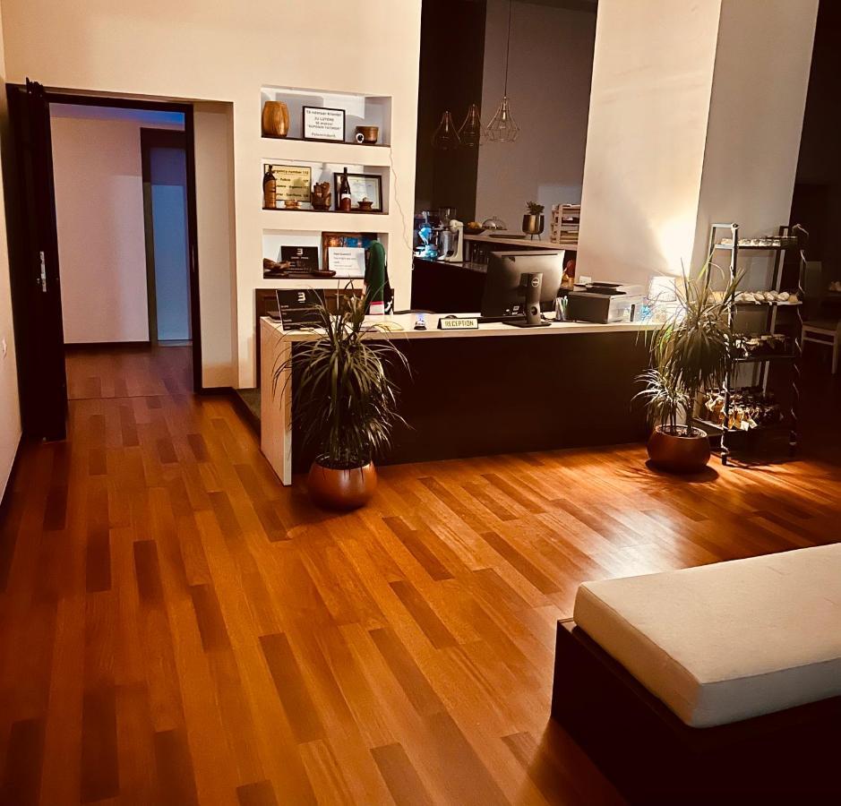 3B Suites Boutique Hotel Saranda Dış mekan fotoğraf