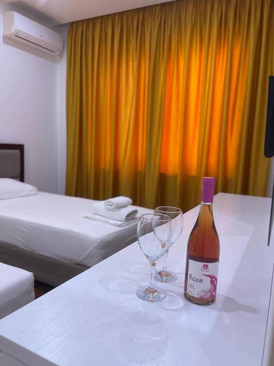 3B Suites Boutique Hotel Saranda Dış mekan fotoğraf