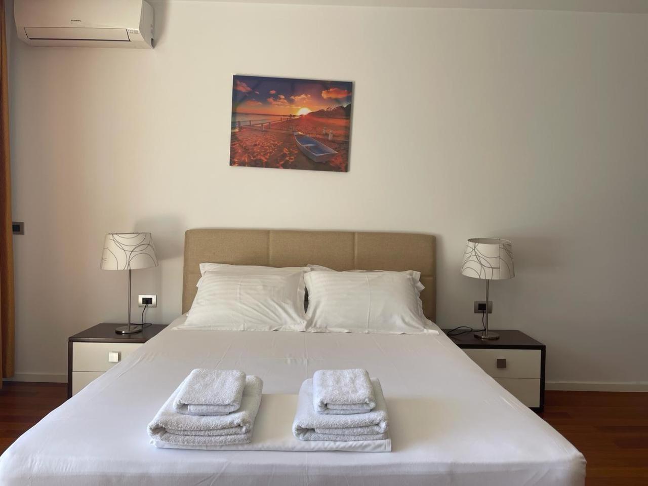 3B Suites Boutique Hotel Saranda Dış mekan fotoğraf