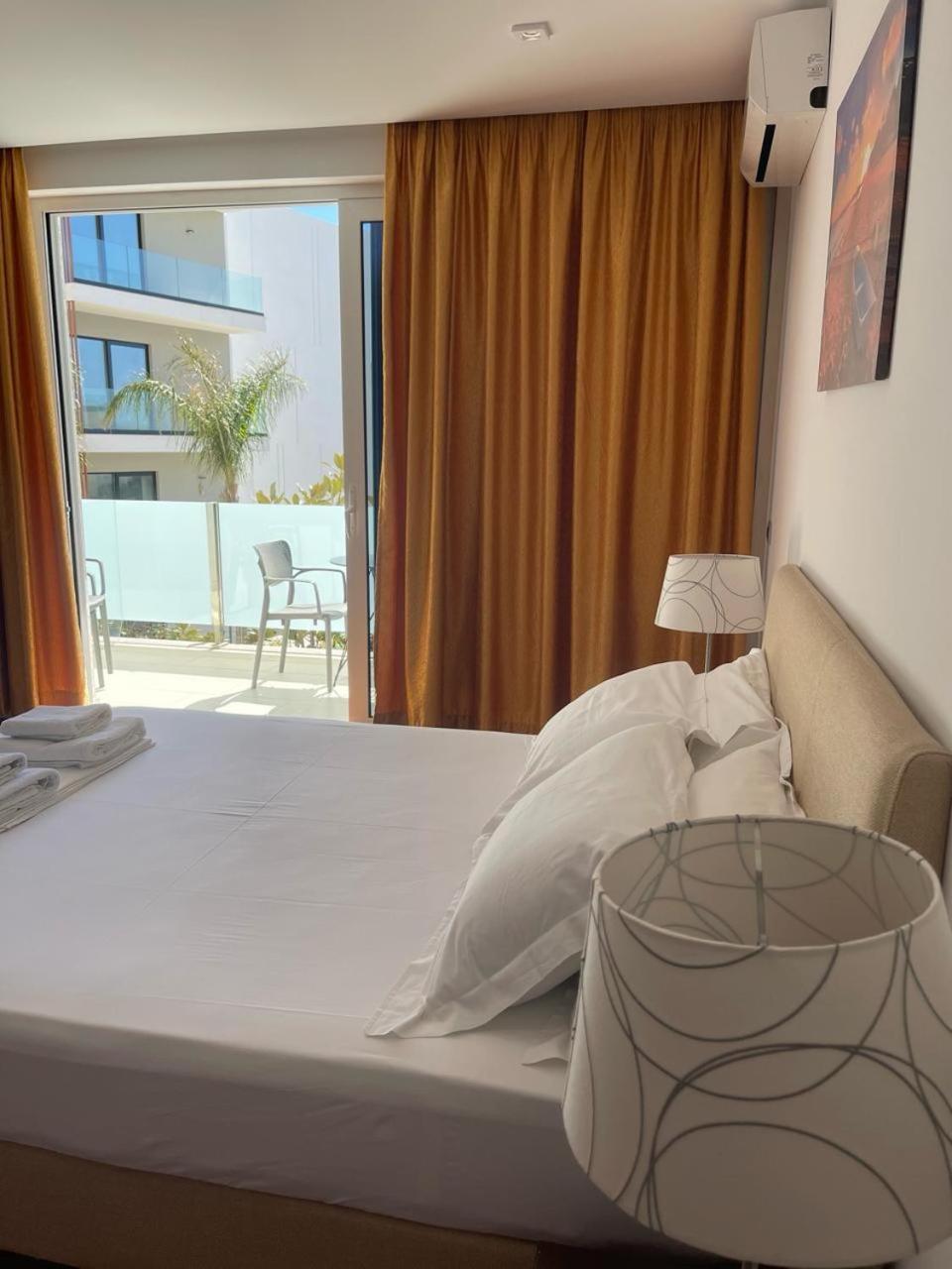 3B Suites Boutique Hotel Saranda Dış mekan fotoğraf